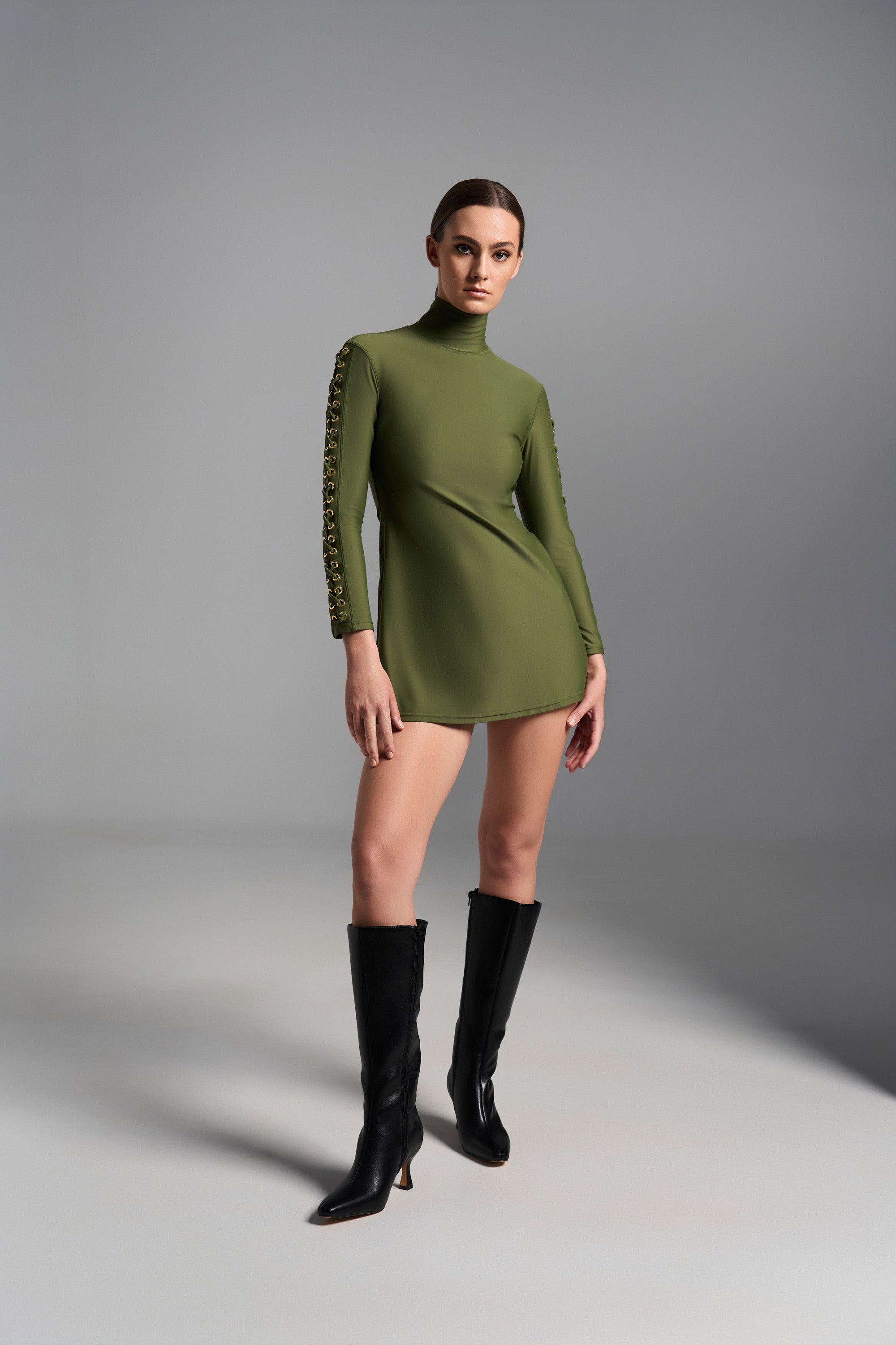 JAMILA - TURTLE NECK LONG RASH OLIVE