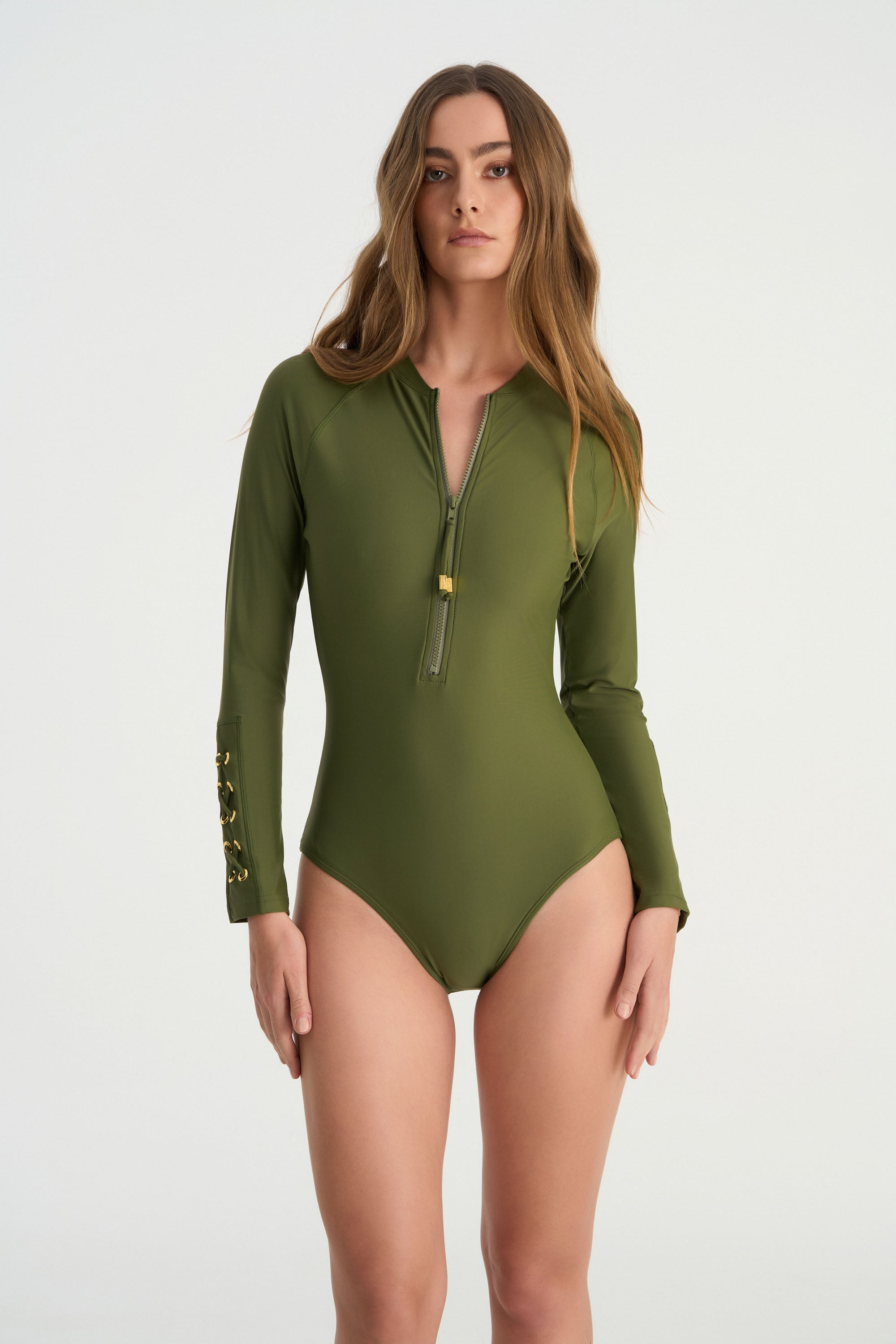 Front view of SOLENA long sleeve paddle suit featuring UPF50+ sun protection and front zipper